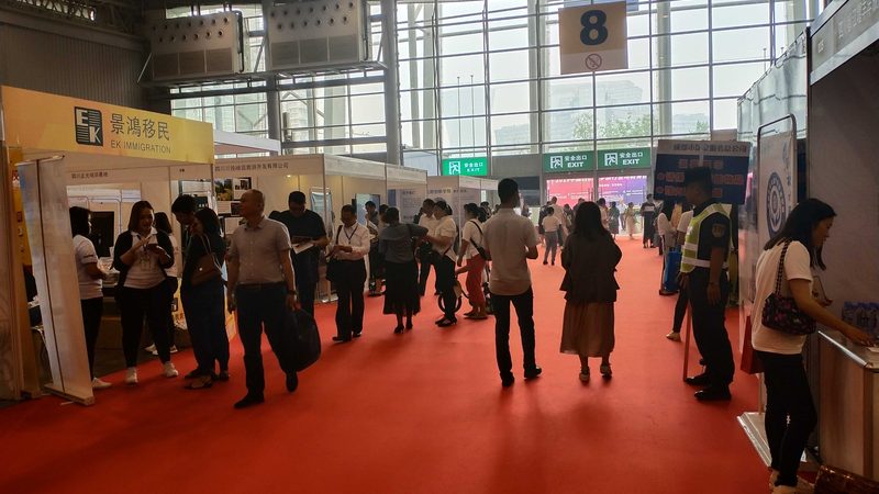 舞台搭建充气膜：材质选择与注意事项解析
